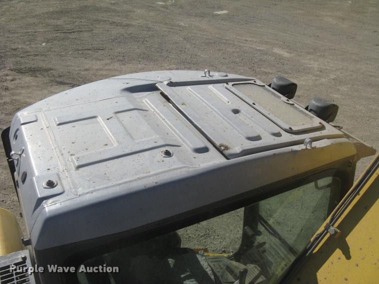 image for item L3974 2006 Komatsu PC228USLC-3 excavator
