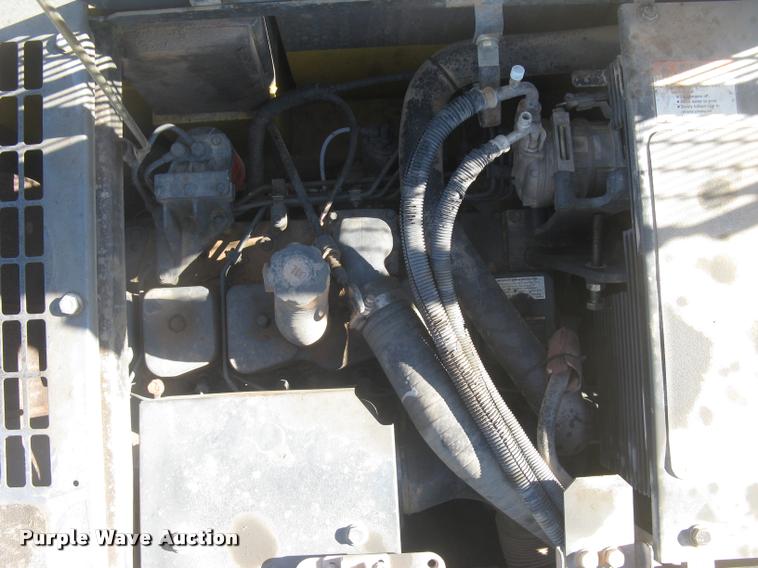 image for item L3974 2006 Komatsu PC228USLC-3 excavator