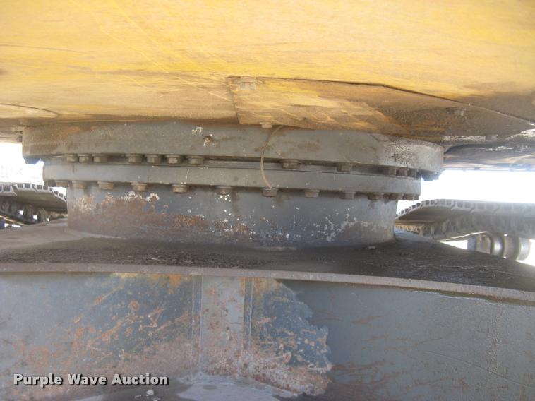 image for item L3974 2006 Komatsu PC228USLC-3 excavator