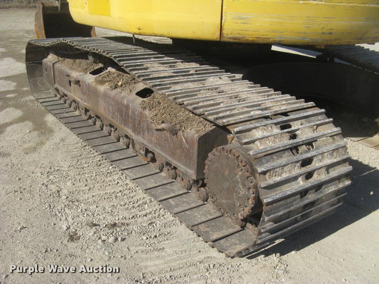 image for item L3974 2006 Komatsu PC228USLC-3 excavator