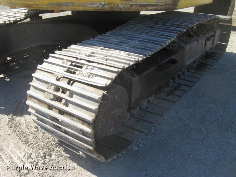 image for item L3974 2006 Komatsu PC228USLC-3 excavator