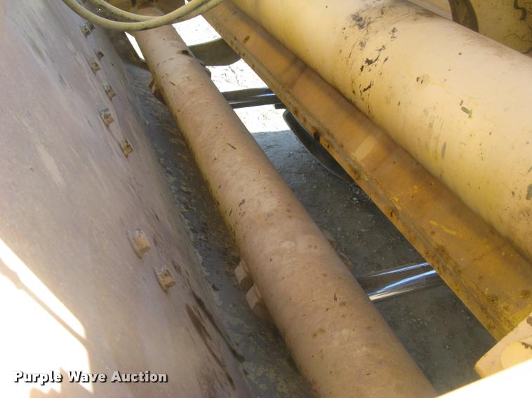 image for item L3975 2006 Bomag MPH364R-2 reclaimer