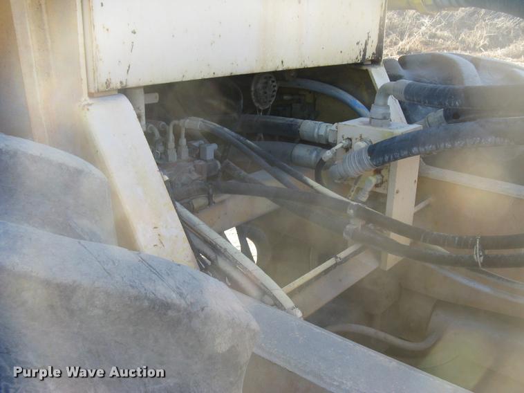 image for item L3975 2006 Bomag MPH364R-2 reclaimer