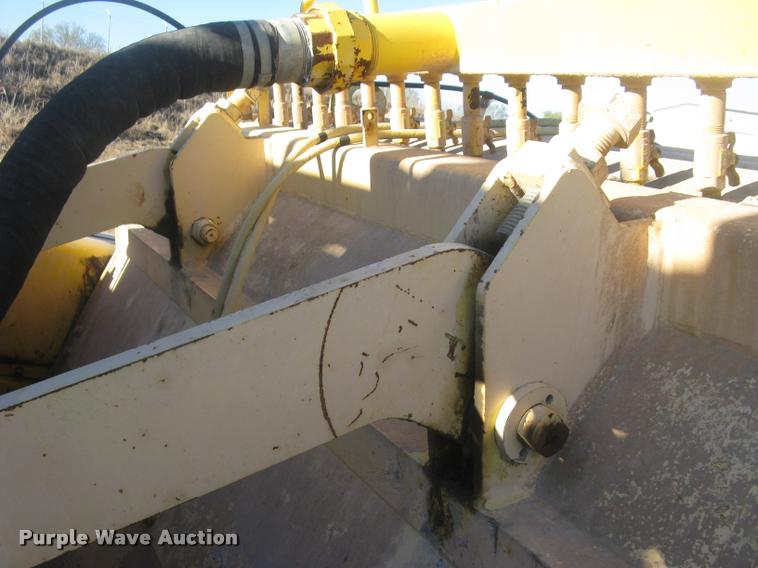 image for item L3975 2006 Bomag MPH364R-2 reclaimer