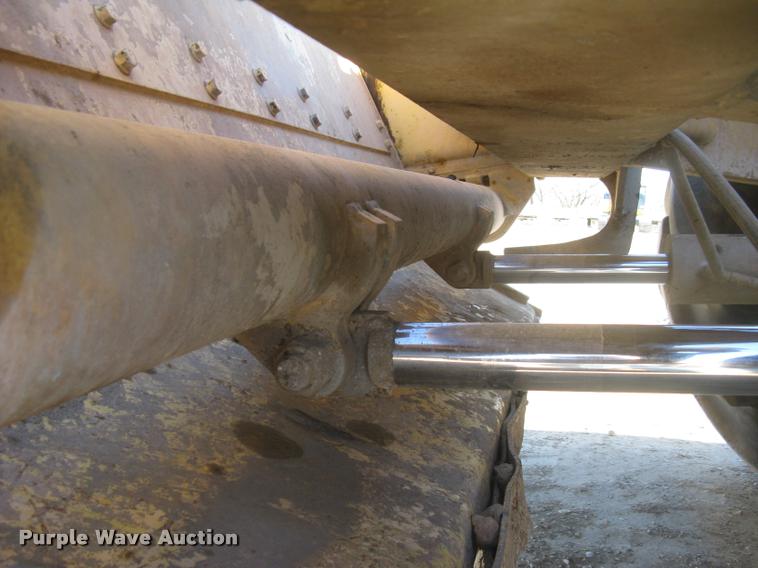 image for item L3975 2006 Bomag MPH364R-2 reclaimer