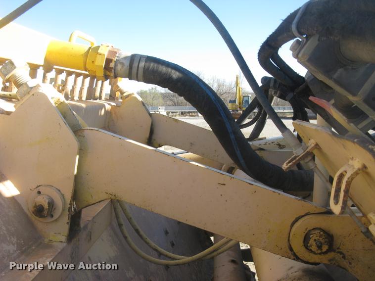 image for item L3975 2006 Bomag MPH364R-2 reclaimer