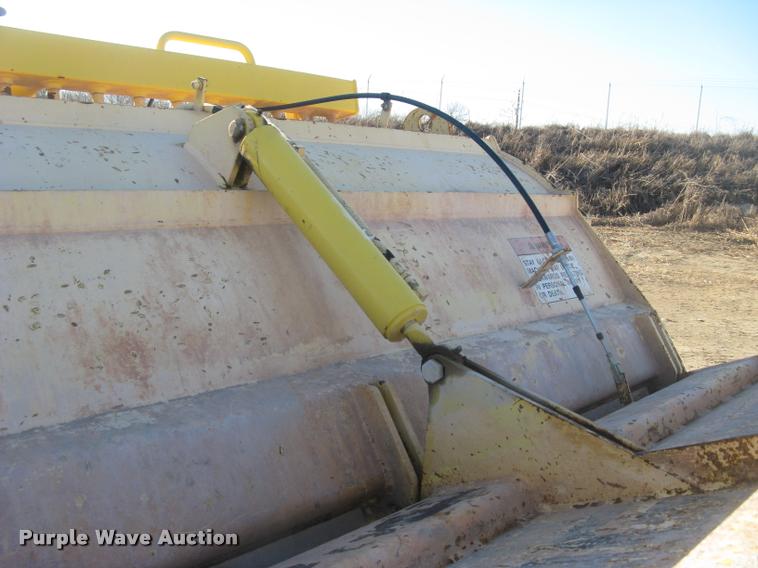 image for item L3975 2006 Bomag MPH364R-2 reclaimer
