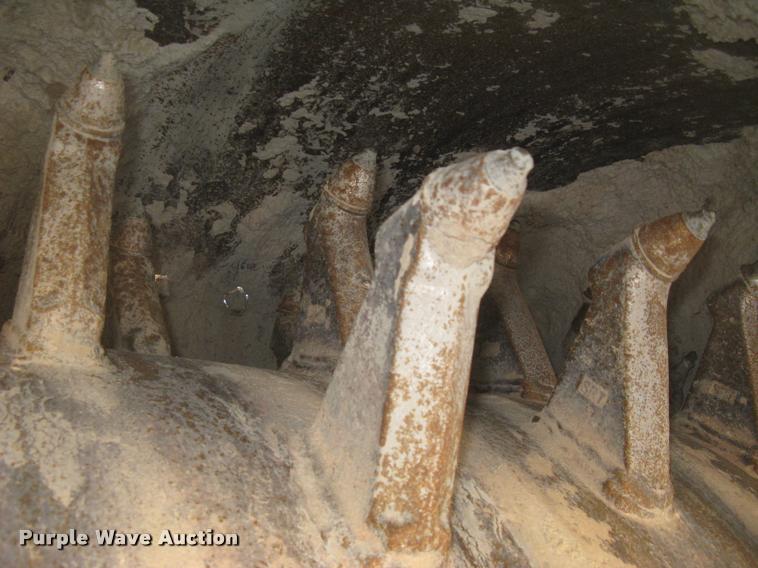 image for item L3975 2006 Bomag MPH364R-2 reclaimer