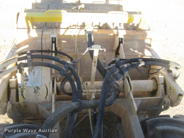 image for item L3975 2006 Bomag MPH364R-2 reclaimer