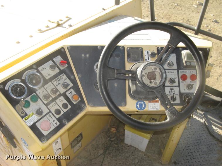 image for item L3975 2006 Bomag MPH364R-2 reclaimer