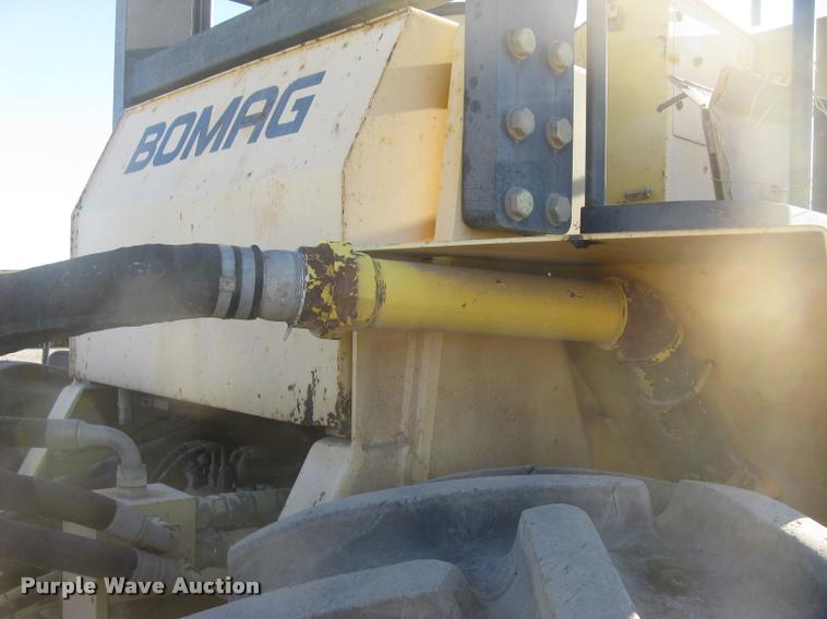 image for item L3975 2006 Bomag MPH364R-2 reclaimer
