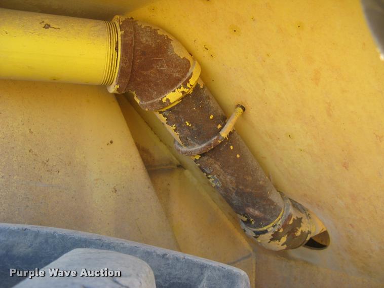 image for item L3975 2006 Bomag MPH364R-2 reclaimer