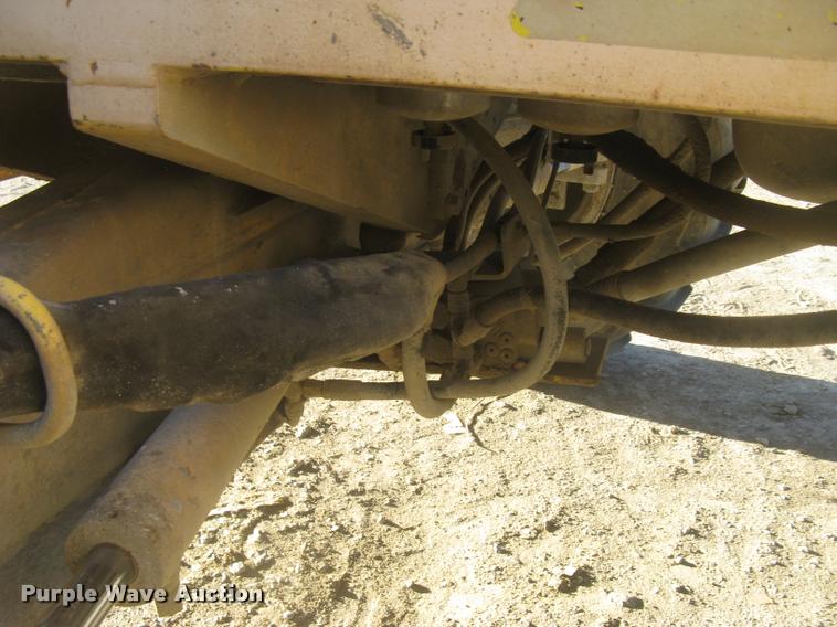 image for item L3975 2006 Bomag MPH364R-2 reclaimer