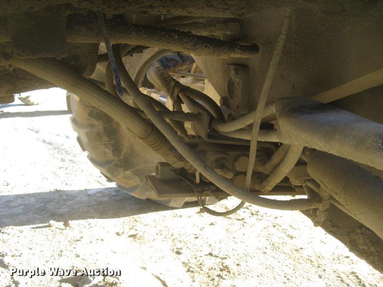 image for item L3975 2006 Bomag MPH364R-2 reclaimer