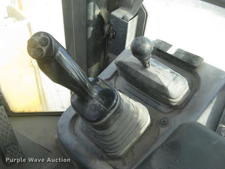 image for item L3976 2007 John Deere 644J wheel loader