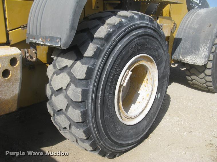 image for item L3976 2007 John Deere 644J wheel loader