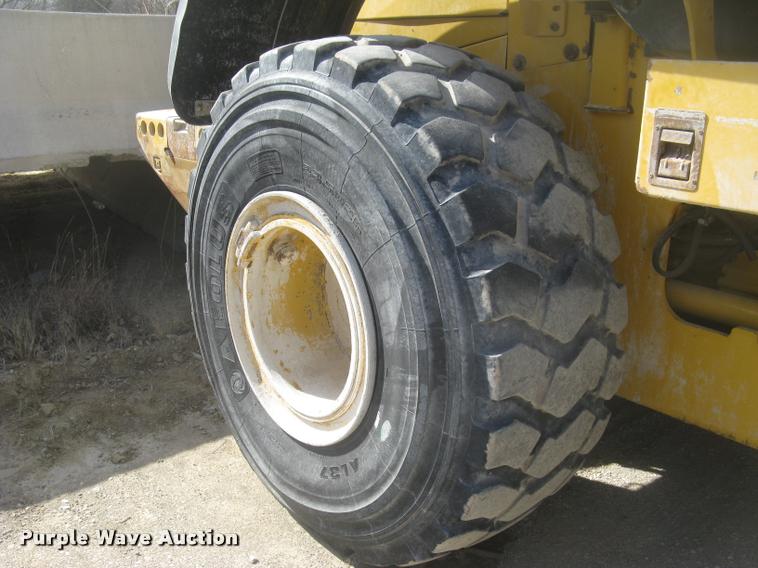 image for item L3976 2007 John Deere 644J wheel loader
