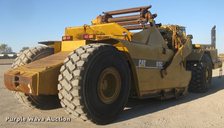 image for item L3977 1995 Caterpillar 615C Series II elevating scraper