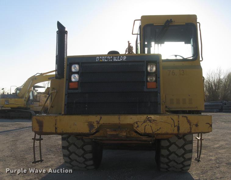 image for item L3977 1995 Caterpillar 615C Series II elevating scraper