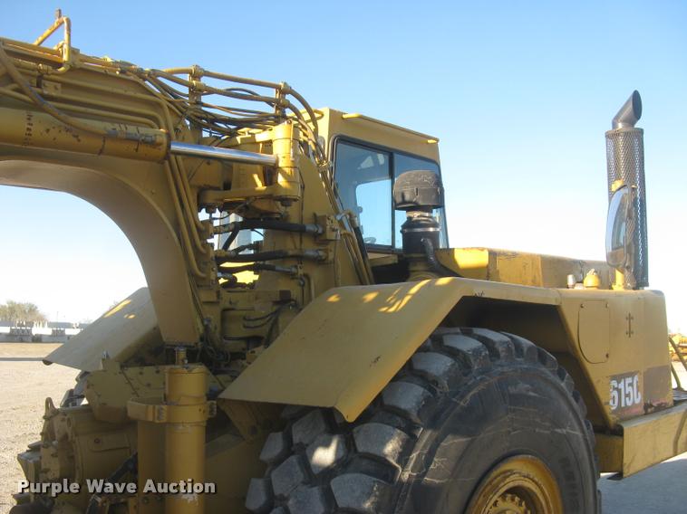 image for item L3977 1995 Caterpillar 615C Series II elevating scraper