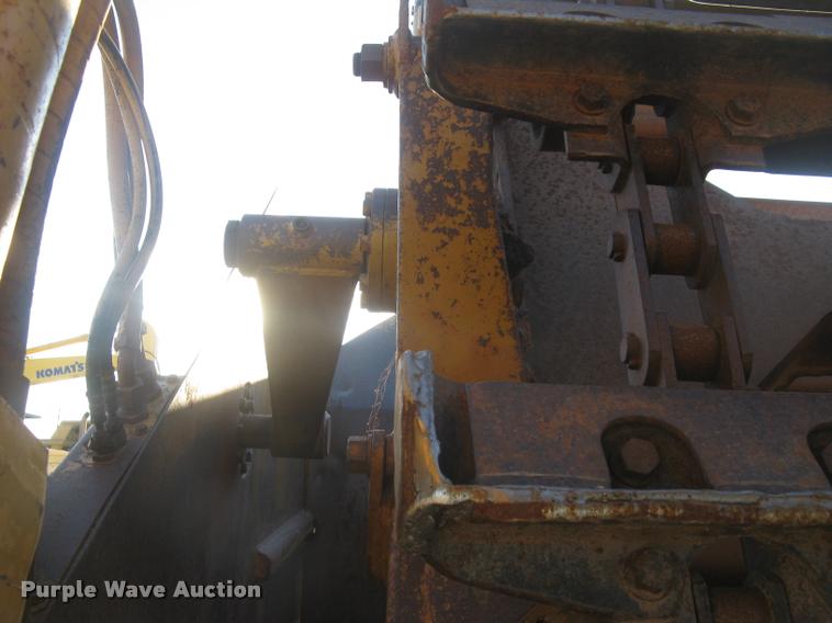 image for item L3977 1995 Caterpillar 615C Series II elevating scraper