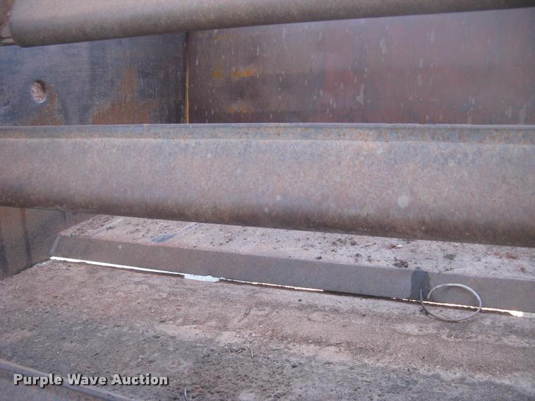 image for item L3977 1995 Caterpillar 615C Series II elevating scraper