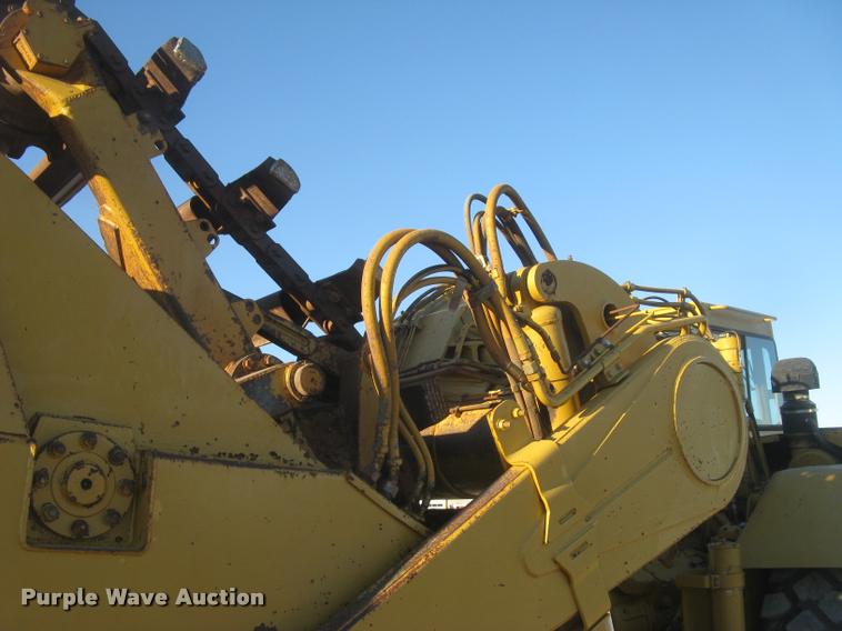 image for item L3977 1995 Caterpillar 615C Series II elevating scraper