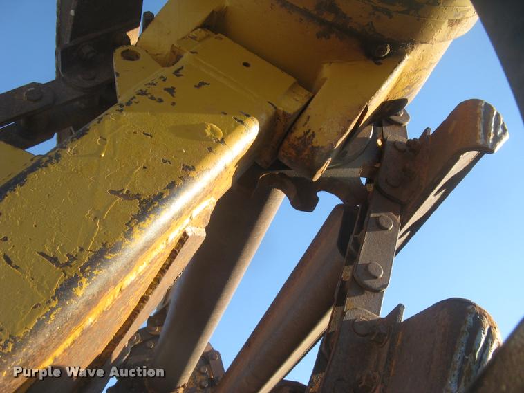 image for item L3977 1995 Caterpillar 615C Series II elevating scraper