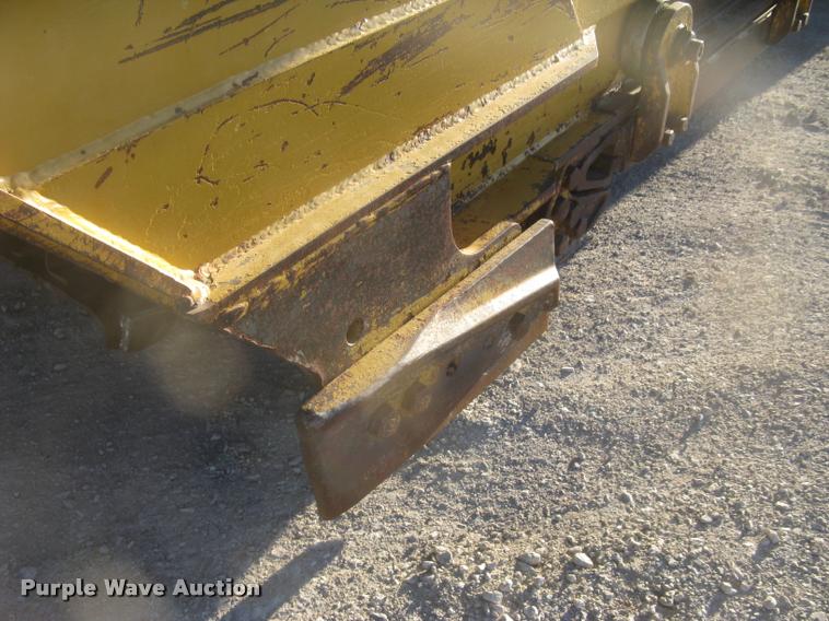 image for item L3977 1995 Caterpillar 615C Series II elevating scraper