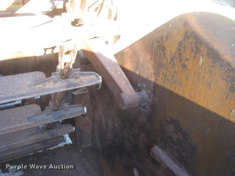 image for item L3977 1995 Caterpillar 615C Series II elevating scraper