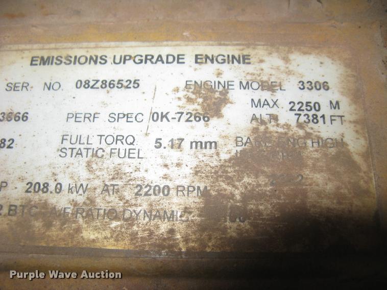 image for item L3977 1995 Caterpillar 615C Series II elevating scraper