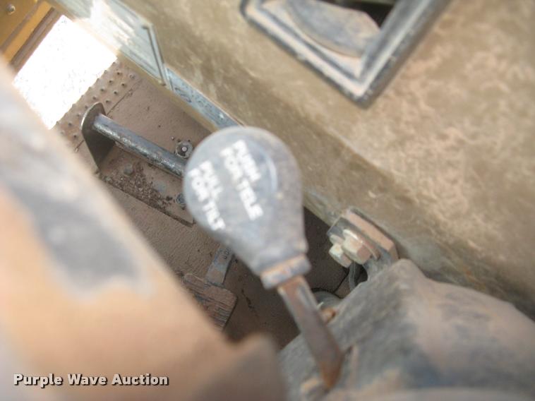 image for item L3977 1995 Caterpillar 615C Series II elevating scraper