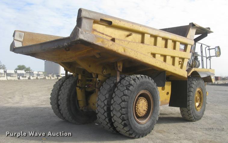 image for item L3978 1993 Caterpillar 769C haul truck