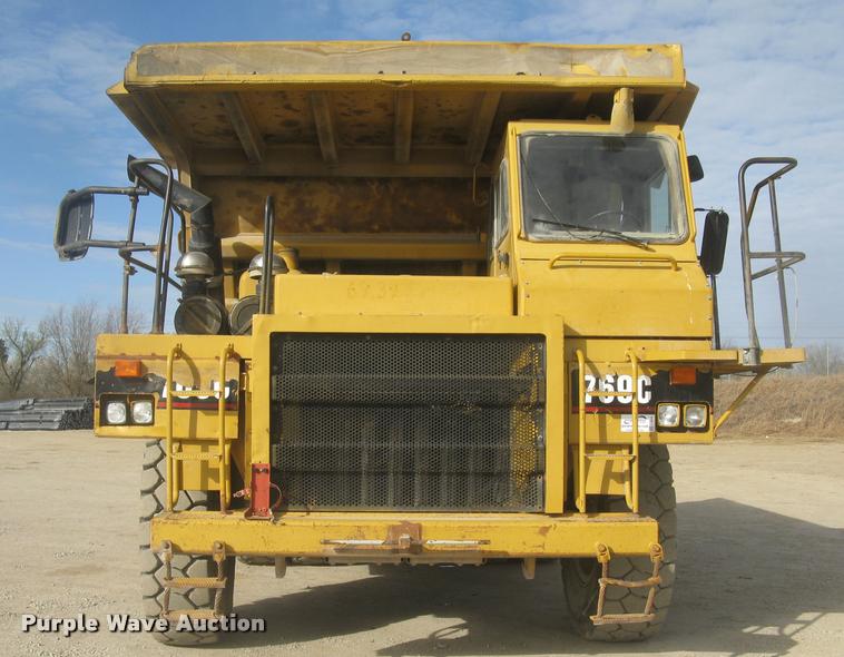 image for item L3978 1993 Caterpillar 769C haul truck