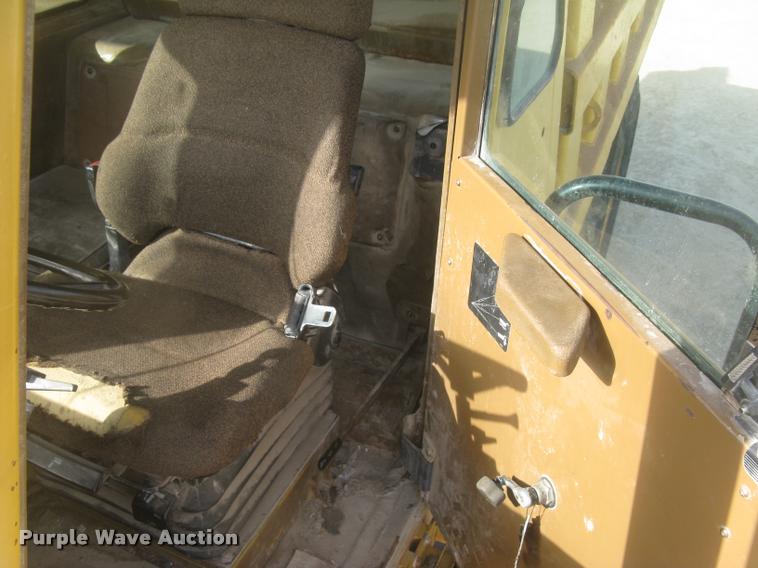 image for item L3978 1993 Caterpillar 769C haul truck