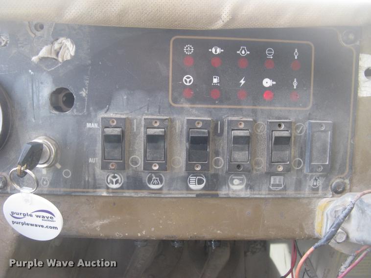 image for item L3978 1993 Caterpillar 769C haul truck