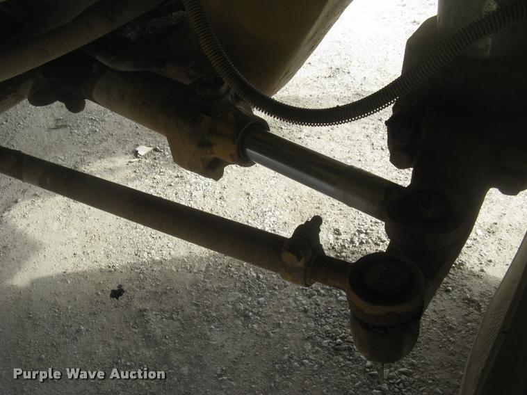 image for item L3978 1993 Caterpillar 769C haul truck