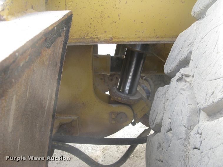 image for item L3978 1993 Caterpillar 769C haul truck