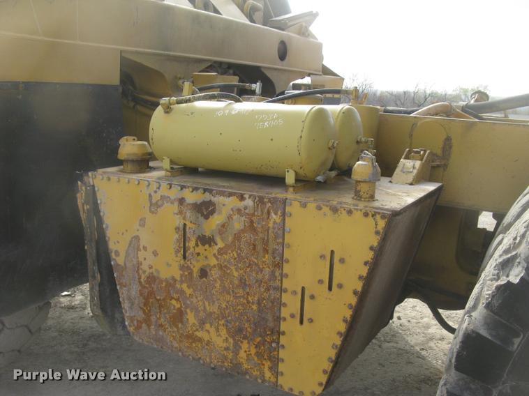 image for item L3978 1993 Caterpillar 769C haul truck