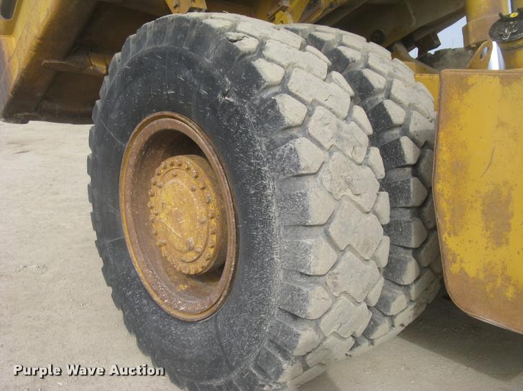 image for item L3978 1993 Caterpillar 769C haul truck