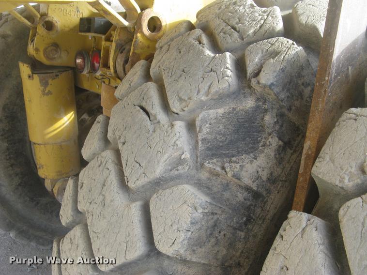 image for item L3978 1993 Caterpillar 769C haul truck