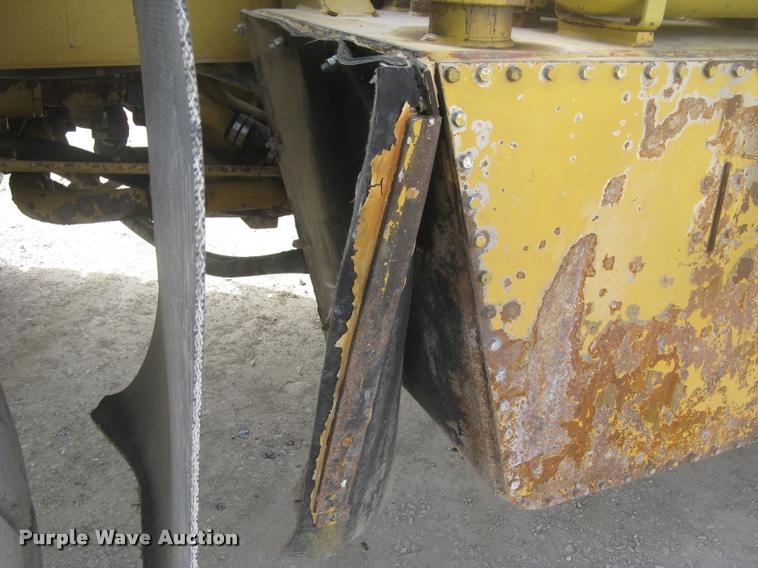 image for item L3978 1993 Caterpillar 769C haul truck