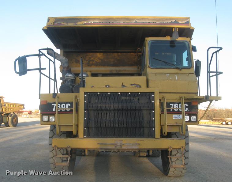 image for item L3979 1994 Caterpillar 769C haul truck
