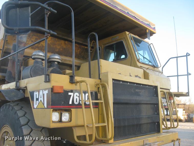 image for item L3979 1994 Caterpillar 769C haul truck