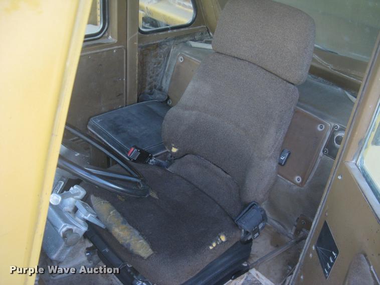 image for item L3979 1994 Caterpillar 769C haul truck