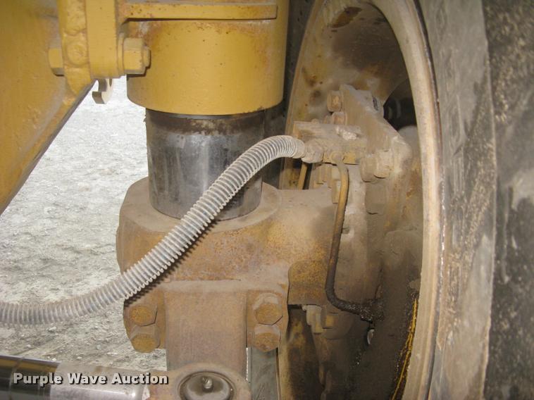 image for item L3979 1994 Caterpillar 769C haul truck