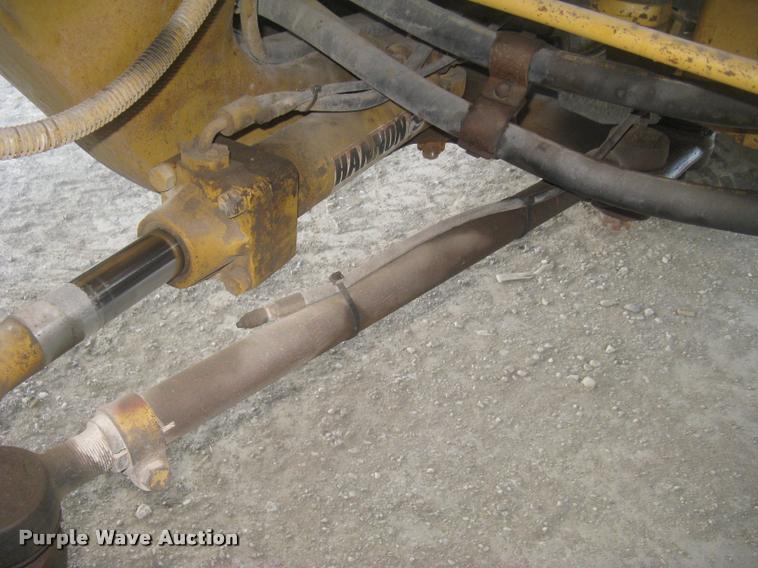 image for item L3979 1994 Caterpillar 769C haul truck