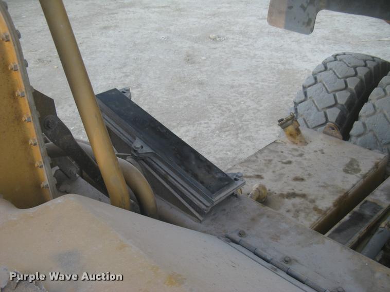 image for item L3979 1994 Caterpillar 769C haul truck