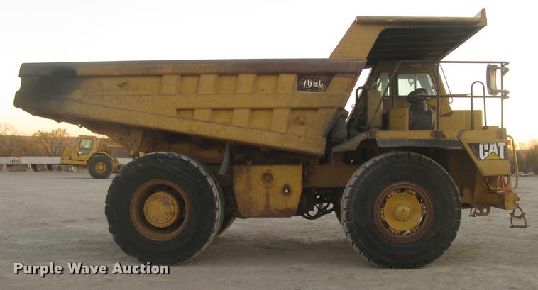 image for item L3980 1995 Caterpillar 769C haul truck