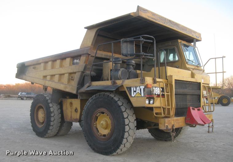 image for item L3980 1995 Caterpillar 769C haul truck